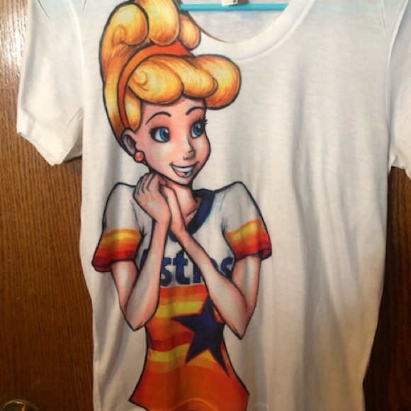 Cinderella Tee 👑 - Picture 2 of 3